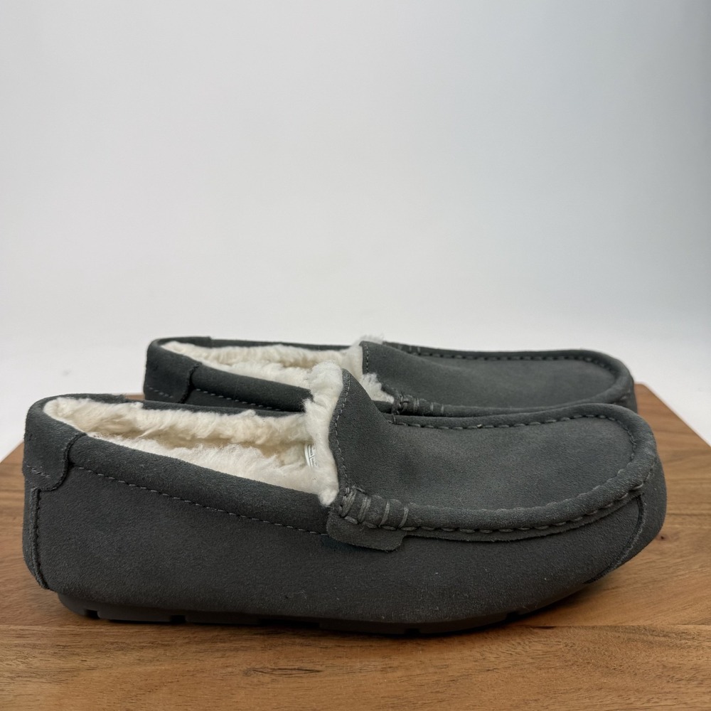 New Mens Koolaburra By Ugg Tipton Gray Leather Faux Fur Lined Slippers Size 8 M‎